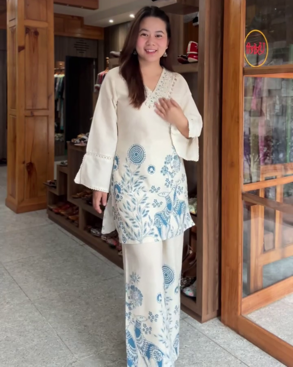 Navya – Ivory Cotton Kurta Set with Shell Neck & Floral Printed Pants - Blue
